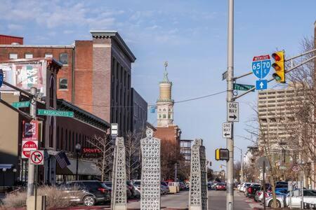Cozysuites - 2Br With Direct Skybridge Access #5 Indianapolis Bagian luar foto