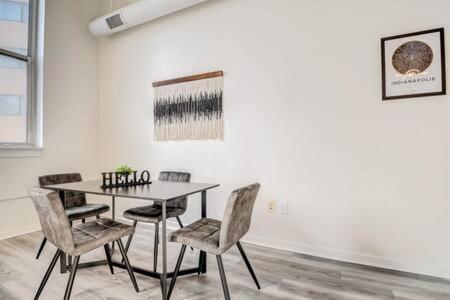 Cozysuites - 2Br With Direct Skybridge Access #5 Indianapolis Bagian luar foto